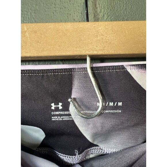 Under Armour Womens Multicolor Cropped Athletic Leggings Size Medium - Picture 3 of 3